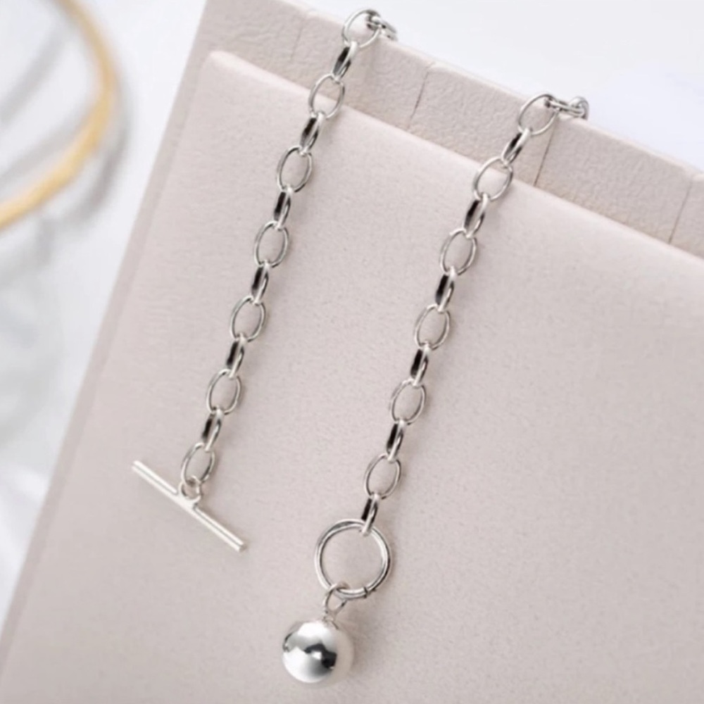 Minimalist Silver Toggle Necklace with Polished Sphere - Picture 3 of 6